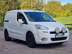Vit Begagnad 2015 Peugeot Partner Minibuss | 48 000 kr (Bra pris)