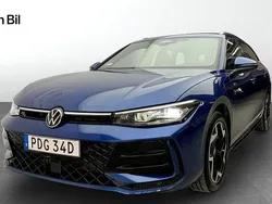 Blå Begagnad 2024 VW Passat R-line Kombi | 484 900 kr