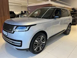 Grå (hakuba silver metallic) Ny 2025 Land Rover Range Rover Autobiography SUV | 2 298 400 kr