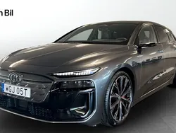 Daytonagrå pärleffekt Begagnad 2024 Audi A6 e-tron Performance Kombi | 869 900 kr (Dyr)