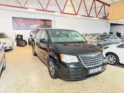 Svart Begagnad 2008 Chrysler Town & Country Minibuss | 59 900 kr