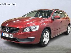 Röd Begagnad 2017 Volvo V60 Kombi | 199 900 kr
