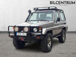 Mörkgrå (grå) Begagnad 2006 Toyota Land Cruiser SUV | 349 900 kr