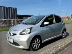 Silver Begagnad 2008 Toyota Aygo Halvkombi | 19 000 kr (Bra pris)
