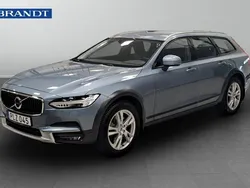 Ljusblå (blå) Begagnad 2018 Volvo V90 CC Business Edition Kombi | 315 000 kr (Marknadspris)
