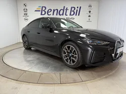 Safirsvart metallic Begagnad 2022 BMW i4 M Sport Sedan | 434 500 kr (Dyr)