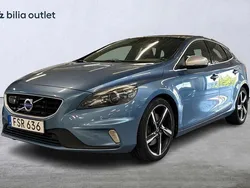 Ljusblå Begagnad 2015 Volvo V40 Kombi | 75 000 kr