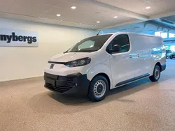 Vit Ny 2025 Fiat Scudo Minibuss | 443 625 kr (Marknadspris)