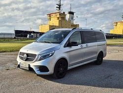 Silver Begagnad 2023 Mercedes V300 Avantgarde Minibuss | 649 900 kr (Superpris)
