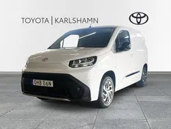 Vit Ny 2024 Toyota Proace City Van | 368 625 kr (Marknadspris)