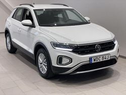 Vit (pure white) Begagnad 2023 VW T-Roc Life SUV | 209 900 kr (Bra pris)