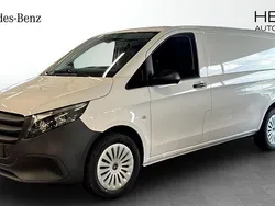 Svart Ny 2025 Mercedes Vito Minibuss | 665 220 kr