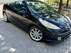 Svart Begagnad 2008 Peugeot 207 CC Cab | 20 000 kr (Superpris)