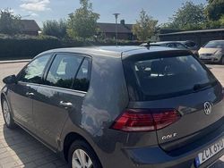 Grå Begagnad 2018 VW Golf VII Halvkombi | 155 500 kr (Marknadspris)