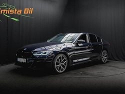 Svart Begagnad 2022 BMW 545 M Sport Sedan | 419 900 kr