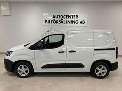 Vit Begagnad 2023 Fiat Doblò Minibuss | 269 900 kr (Bra pris)