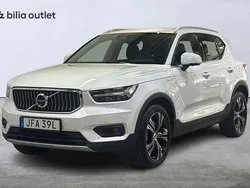 Vit Begagnad 2021 Volvo XC40 Inscription SUV | 299 900 kr (Marknadspris)