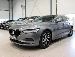 Grå Begagnad 2020 Volvo V90 Momentum Kombi | 269 700 kr (Marknadspris)