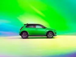 Ny 2025 Renault R5 Techno Halvkombi | 399 900 kr (Marknadspris)