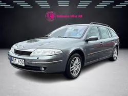 Mörkgrå Begagnad 2003 Renault Laguna GrandTour Expression Kombi | 19 900 kr (Marknadspris)