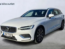 Vit Begagnad 2022 Volvo V60 Kombi | 299 900 kr (Bra pris)