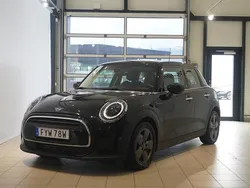 Svart Begagnad 2021 Mini Cooper Halvkombi | 229 500 kr (Lite dyr)