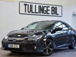 Svart Begagnad 2019 Honda Civic Prestige Halvkombi | 229 900 kr (Marknadspris)