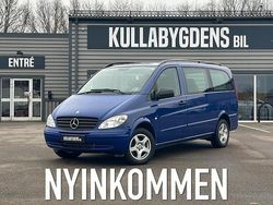 Atlantisblå Begagnad 2010 Mercedes Viano Minibuss | 149 000 kr