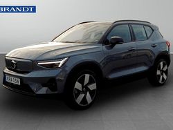 Grå Begagnad 2023 Volvo XC40 Plus SUV | 369 900 kr