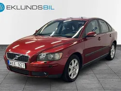 Röd Begagnad 2005 Volvo S40 Kinetic Sedan | 59 900 kr (Marknadspris)