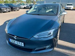 Grå (grå metallic) Begagnad 2018 Tesla Model S Sedan | 249 000 kr (Marknadspris)