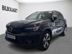 Svart Begagnad 2022 Volvo XC40 Core SUV | 344 800 kr
