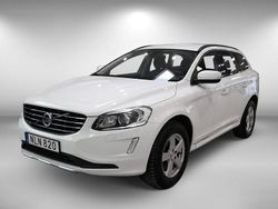 Vit Begagnad 2014 Volvo XC60 Momentum SUV | 125 000 kr (Marknadspris)