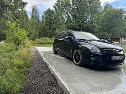 Svart Begagnad 2011 Hyundai i30 Halvkombi | 39 000 kr (Marknadspris)