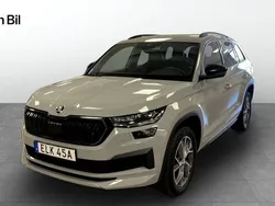 Grå Begagnad 2022 Skoda Kodiaq SportLine SUV | 419 900 kr (Lite dyr)