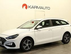 Vit Begagnad 2022 Hyundai i30 Essential Kombi | 189 900 kr (Bra pris)