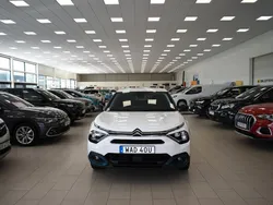 Vit Begagnad 2023 Citroën e-C4 Shine SUV | 349 900 kr