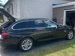 Svart Begagnad 2016 BMW 520 Kombi | 150 000 kr (Marknadspris)
