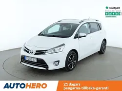 Vit Begagnad 2017 Toyota Verso Minibuss | 162 000 kr (Marknadspris)