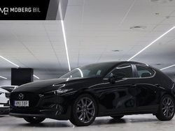 Svart Begagnad 2021 Mazda 3 Halvkombi | 239 900 kr (Marknadspris)