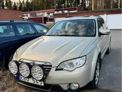 Gul Begagnad 2007 Subaru Outback SUV | 19 000 kr (Marknadspris)