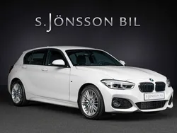 Vit Begagnad 2017 BMW 118 M Sport Halvkombi | 189 000 kr (Marknadspris)