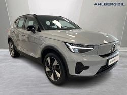 Grå Begagnad 2023 Volvo XC40 Core SUV | 404 500 kr