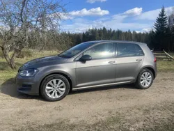 Grå Begagnad 2015 VW Golf VII Halvkombi | 69 000 kr (Marknadspris)