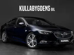 Mörkblå Begagnad 2017 Opel Insignia OPC Halvkombi | 219 000 kr (Lite dyr)