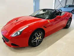 Röd Begagnad 2015 Ferrari California Cab | 1 595 000 kr