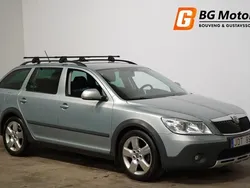 Ljusgrön Begagnad 2011 Skoda Octavia Scout Kombi | 94 800 kr (Lite dyr)