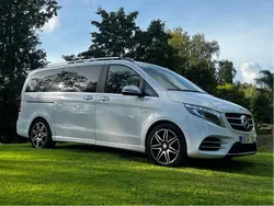 Vit Begagnad 2017 Mercedes V250 Avantgarde Minibuss | 385 000 kr (Bra pris)