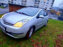 Begagnad 2004 Toyota Prius Halvkombi | 35 000 kr (Marknadspris)