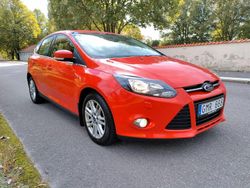 Röd Begagnad 2013 Ford Focus Titanium Halvkombi | 59 999 kr (Lite dyr)